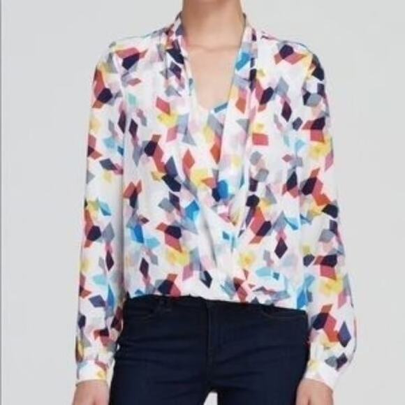 Trina Turk Silk Surplice Top Size Medium Multicolor Geometric Print - Picture 12 of 13